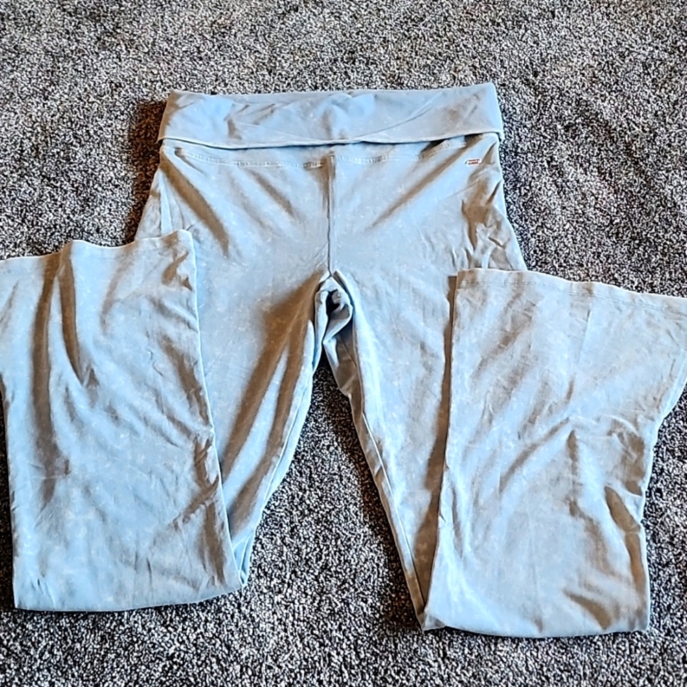 Victoria Secret flare leggings xl
